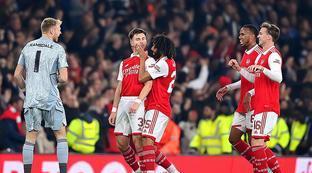 格不仅充满 格不仅充满